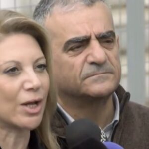 Καρυστιανού: Απόλυτη ντροπή και απαξίωση η αίθουσα του δικαστηρίου – Είμαστε στιβαγμένοι σαν σαρδέλες, δεν μπορεί να γίνει έτσι δίκη (βίντεο)