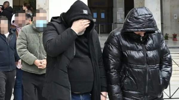 Ποινική δίωξη για βαριές κατηγορίες στο «κύκλωμα των celebrities» που εξαπατούσε τον ΕΦΚΑ – Στα 11 εκατ. ευρώ η φοροδιαφυγή