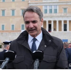 Μητσοτάκης για την 25η Μαρτίου: Η επένδυση στην εθνική άμυνα δεν αποτελεί πολυτέλεια αλλά αναγκαιότητα Mήνυμα για εθνική ενότητα, έστειλε ο ο πρωθυπουργός ,  υπογραμμίζοντας ότι «παρά τις προκλήσεις των ταραγμένων καιρών, η Ελλάδα συνεχίζει να προχωρά μπροστά».