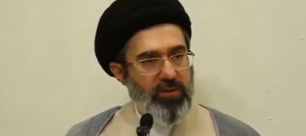 Το Ιράν έδωσε στη δημοσιότητα βίντεο με τον Χαμενεΐ