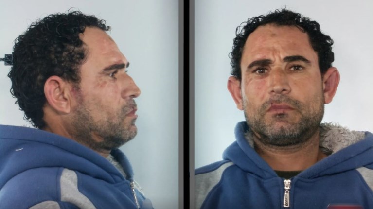 Πειραιάς: Αυτός είναι ο “δράκος” που επιτέθηκε σε τουλάχιστον 7 γυναίκες – Τι λέει ένα από τα θύματα του (βίντεο)