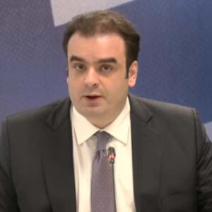 Κ. Πιερρακάκης: Η εξειδίκευση των νέων μέτρων λόγω πολέμου για καύσιμα με fuel pass, ντίζελ κίνησης. ακτοπλοϊκά εισιτήρια και λιπάσματα