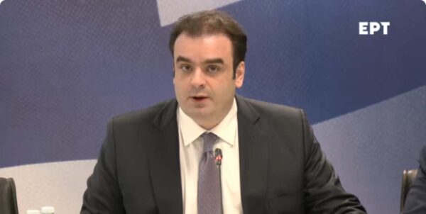 Κ. Πιερρακάκης: Η εξειδίκευση των νέων μέτρων λόγω πολέμου για καύσιμα με fuel pass, ντίζελ κίνησης. ακτοπλοϊκά εισιτήρια και λιπάσματα