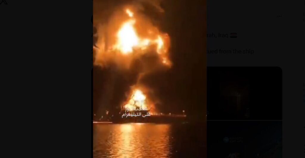 Βίντεο από τη φωτιά και τη διάσωση του πληρώματος του ελληνόκτητου δεξαμενόπλοιου Zefyros που χτυπήθηκε στον Περσικό Κόλπο