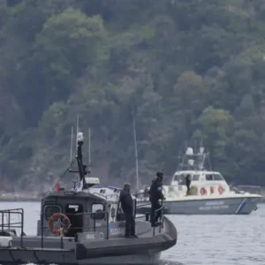 Σκάφος της Frontex βυθίστηκε στο Καστελόριζο – Πέντε τραυματίες