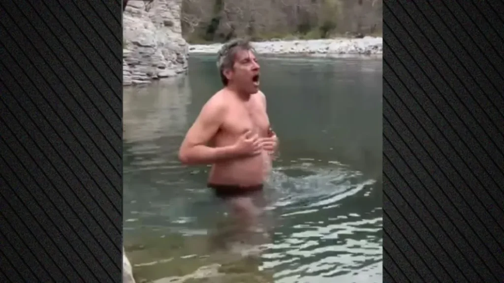 Ο Γιάννης Στάνκογλου βούτηξε στα παγωμένα νερά του Βοϊδομάτη –  Δείτε βίντεο
