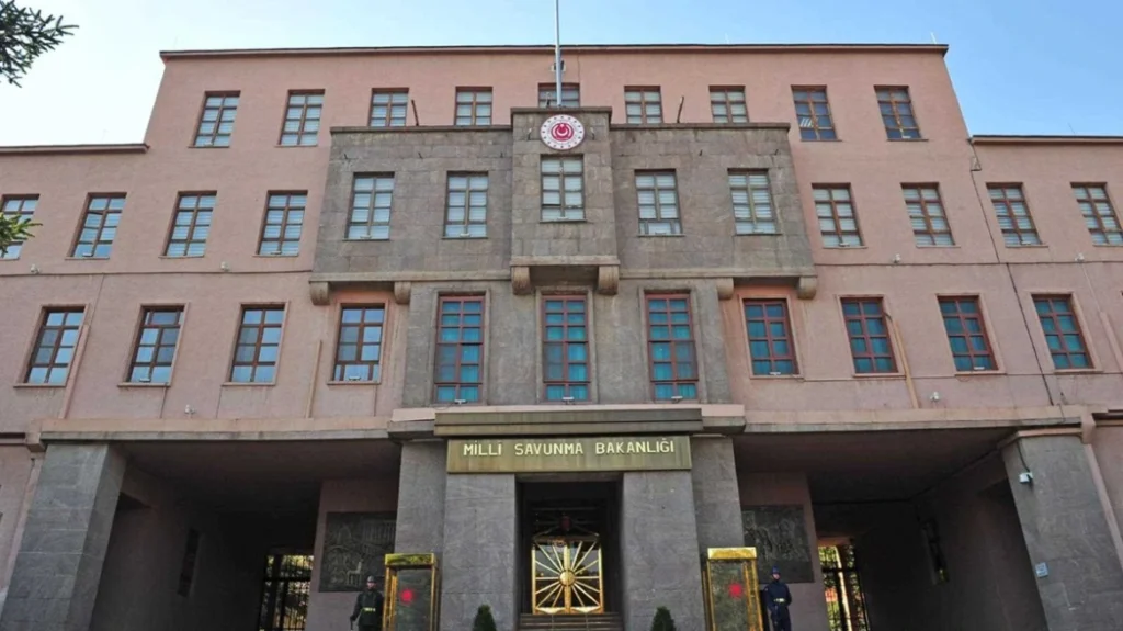 Εξουδετερώθηκε  πύραυλος από το Ιράν που κατευθύνονταν στον τουρκικό εναέριο χώρο – «Έχουμε δικαίωμα απάντησης», διαμηνύει η Άγκυρα