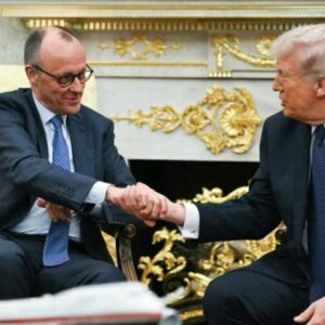 Τραμπ κατά Στάρμερ: «Δεν είναι και ο Τσώρτσιλ» –  Οργισμένος με Σάντσεθ : Διακόπτει κάθε εμπορική συναλλαγή με την Ισπανία – Επιτέθηκα στο Ιράν γιατί θα μας χτυπούσαν πρώτοι