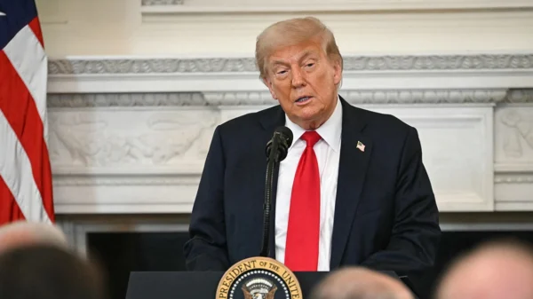 Εντολή Τράμπ στο Πολεμικό Ναυτικό των ΗΠΑ: Βυθίστε κάθε ιρανικό πλοίο που τοποθετεί νάρκες στο  Στενό του Ορμούζ