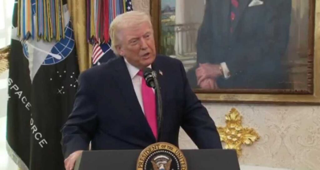 Channel 12: Τα 14 σημεία της πρότασης Τραμπ για τερματισμό του πολέμου – Οι όροι για τον εμπλουτισμό ουρανίου, το άνοιγμα των  Στενών του Ορμούζ και τα οικονομικά ανταλλάγματα