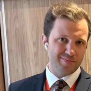 Βουλιαγμένη: «Το παιδί μας χάθηκε» –H σπαρακτική ανάρτηση της  μητέρας του 34χρονου δύτη που πνίγηκε στο «Πηγάδι του Διαβόλου»