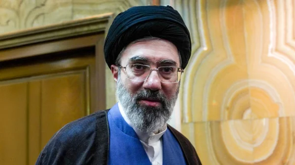 Εμφανίστηκε με νέα γραπτή δήλωση ο Μοτζτάμπα Χαμενεΐ: «Οι δολοφόνοι του Αλί Λαριτζανί θα πληρώσουν πολύ σύντομα»