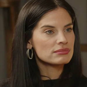 Χριστίνα Μπόμπα για τη δημοσιότητα: Έπρεπε να αντιμετωπίσω το «είναι η γυναίκα του Σάκη» και να βρω ποια είμαι επαγγελματικά (βίντεο)