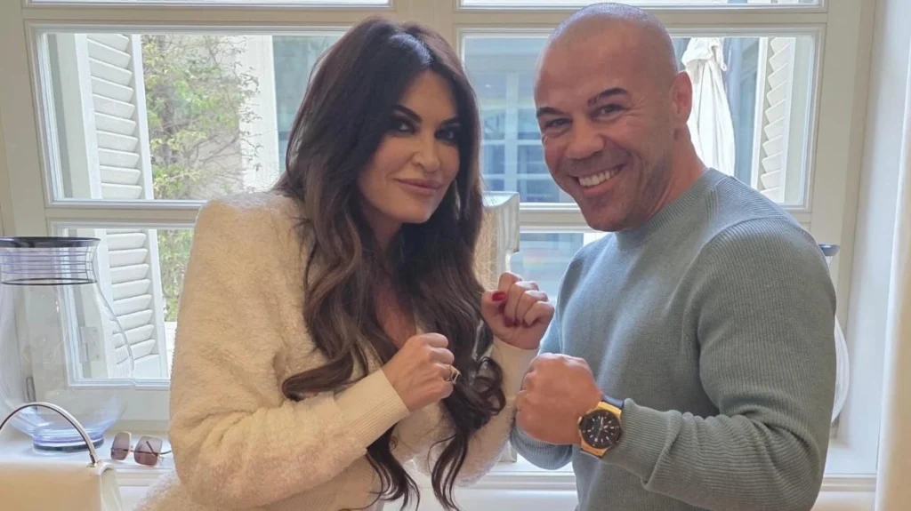 Ο Ζαμπίδης συνάντησε την Γκιλφόιλ και πόζαραν σε θέση… μάχης: Όταν ενώνουμε τις αξίες μας, το ταξίδι γίνεται πιο δυνατό