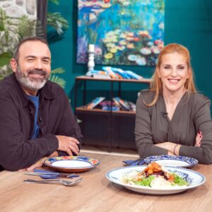 ΕΡΤ1: «ΠΟΠ Μαγειρική» με τον Ανδρέα Λαγό – Καλεσμένοι οι Μάνος Ιωάννου, Θανάσης Κουρλαμπάς, Δήμητρα Σιγάλα, Κρυσταλλία Κεφαλούδη, Σταύρος Νικολαΐδης – Aπό 09 έως 13.03.2026