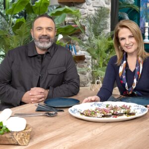 ΕΡΤ1: «ΠΟΠ Μαγειρική» με τον Ανδρέα Λαγό – Καλεσμένοι οι Κώστας Φαλελάκης, Νίκος Καραθάνος, Πέγκυ Σταθακοπούλου, Δήμητρα Στογιάννη, Δημήτρης Κανέλλος –  Aπό 16 έως 20.03.2026