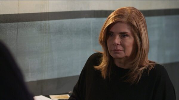 «Η γη της ελιάς»: Η Φρύνη χωρίζει τον Κωνσταντίνο, ενώ η Χριστιάνα πιάνει στο κρεβάτι τον Αντώνη με τη Μαρουσώ