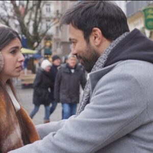 «Η γη της ελιάς»: Η Βασιλική βλέπει τον Στέφανο με άλλη γυναίκα και η ζήλια την κυριεύει