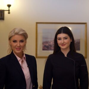 Κωνσταντίνα Μητσοτάκη: Η σεφ της Βουλής & η συγγένειά της με τον πρωθυπουργό στο νέο επεισόδιο του Faces – Δείτε το βίντεο