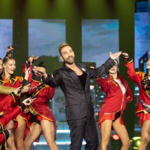 J2US – 7ο live: Εμφανίσεις τελικού, 10άρια, ανατροπές, δυνατές μουσικές στιγμές στη σκηνή και η …απρόσμενη απόφαση να μην υπάρξει αποχώρηση!