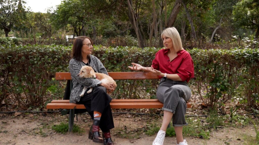 Pet Stories *Full of Love  Με τη Νίκη Ζαρκάδα και τον… Τζόρνταν – Καλεσμένη η ηθοποιός Λυδία Φωτοπούλου και ο Χουζούρης