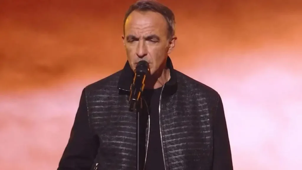 Ο Νίκος Αλιάγας τραγούδησε τον «Μέτοικο» στο γαλλικό Voice – Ενθουσιάστηκαν οι κριτές – Βίντεο