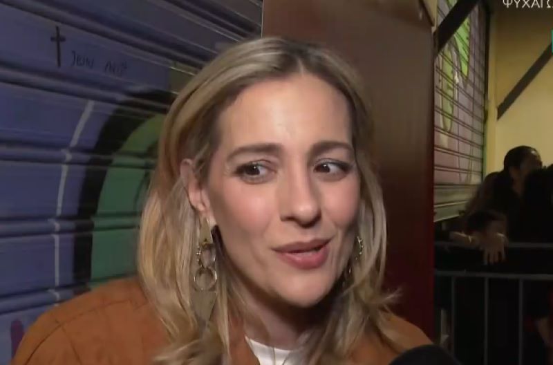 Νατάσσα Μποφίλιου: «Αυτό που μετράει είναι να είμαι ειλικρινής απέναντι στον εαυτό μου και στις ιδέες μου» (βίντεο)