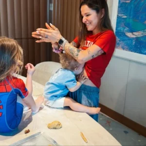 Εριέττα Κούρκουλου: Οι φωτογραφίες από το Πάσχα στην Κέρκυρα με τα παιδιά της – Φωτογραφίες