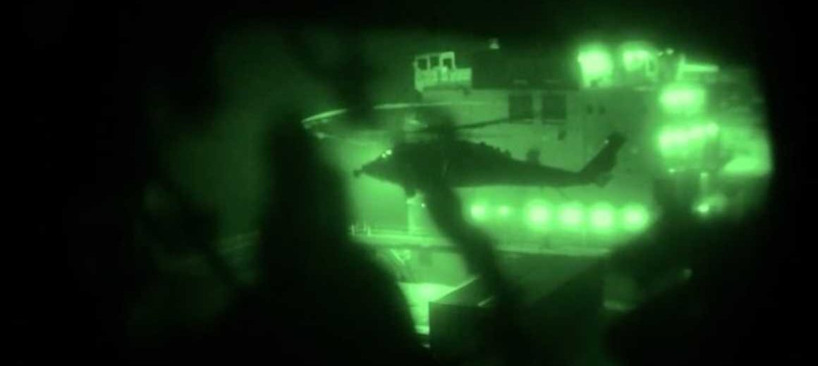 Βίντεο από τη στιγμή της κατάληψης του ιρανικού πλοίου από Αμερικανούς πεζοναύτες : «Ετοιμαζόμαστε για πυρά» – Με αντίποινα απειλεί το Ιράν