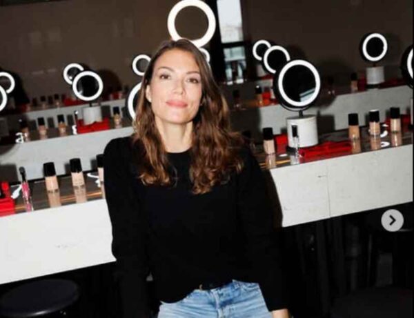 Βίκυ Καγιά: «Είναι ανεπίτρεπτο να διαβάζουν τα παιδιά μας ότι χωρίζουν οι γονείς τους» (βίντεο)