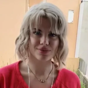 Κεφαλονιά: Προφυλακιστέοι και οι τρεις κατηγορούμενοι για τον θάνατο της Μυρτώς – «Δολοφόνοι» φώναζε το συγκεντρωμένο πλήθος που απειλούσε να τους λιντσάρει (βίντεο)