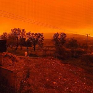 Κακοκαιρία Erminio: Αφρικανική σκόνη και χαλάζι  στην Κρήτη – Απόκοσμες εικόνες και στις Κυκλάδες  (βίντεο)