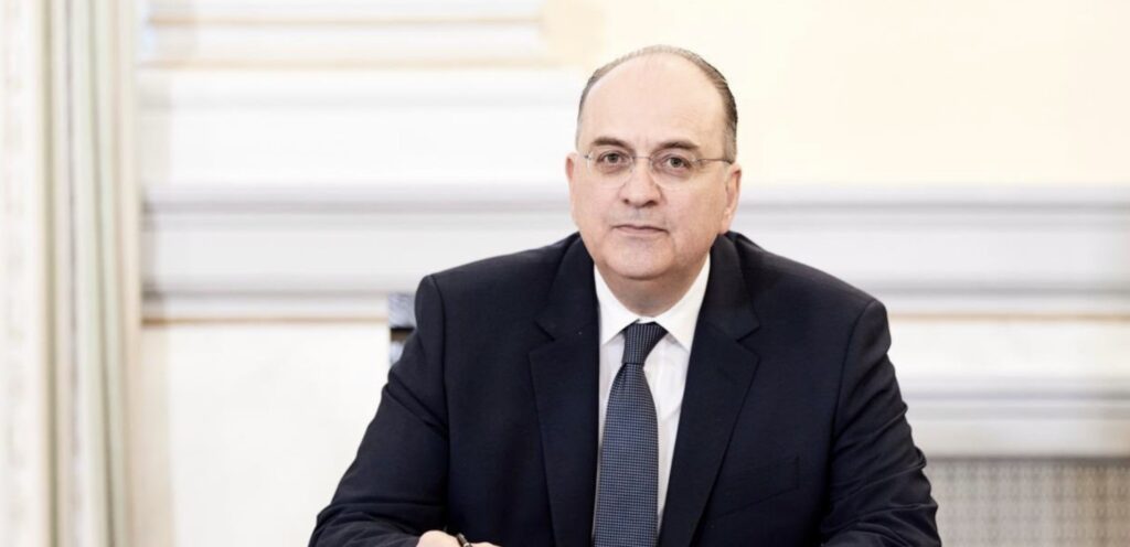 Παραιτήθηκε ο Μακάριος Λαζαρίδης: «Στάθηκα στην πολιτική, πάντα με το κεφάλι ψηλά»