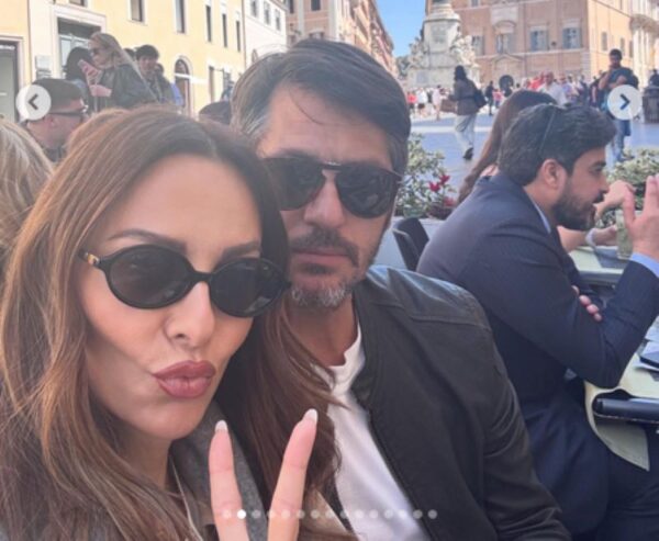 Η Μπέττυ Μαγγίρα ανέβασε φωτογραφίες από την οικογενειακή  απόδραση στη Ρώμη