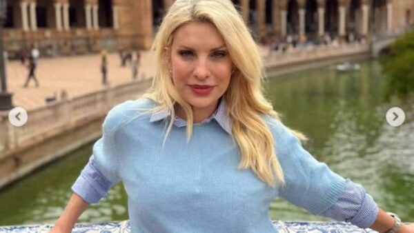 Ελένη Μενεγάκη: Νέες φωτογραφίες από το οικογενειακό ταξίδι  στην Ισπανία