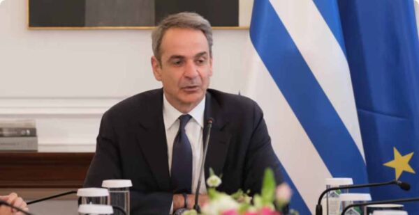 Μητσοτάκης: “Η αντιπολίτευση διολισθαίνει σε ακραία συνθήματα και ρητορική από τον υπόκοσμο του διαδικτύου, δεν θα παρασυρθούμε στον βούρκο”