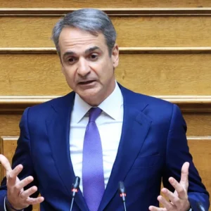 Μητσοτάκης σε Ανδρουλάκη: Ονειρεύεστε την αυτοδυναμία της ΝΔ για να είστε στη 2η θέση και να βγείτε από τη δύσκολη θέση – Στον ΣΥΡΙΖΑ περιμένετε αυτόν που διέλυσε το κόμμα