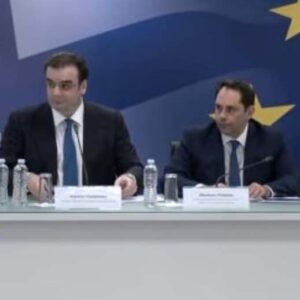 Η εξειδίκευση των νέων μέτρων στήριξης: Στα 300 ευρώ η στήριξη στους συνταξιούχους κάθε Νοέμβριο – Τι προβλέπεται για τη ρύθμιση οφειλών σε 72 δόσεις