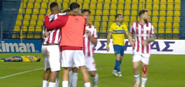 Παναιτωλικός – Πανσερραϊκός 2-3: «Ξεκόλλησε» από τη ζώνη του υποβιβασμού με… σόου Τεϊσέιρα