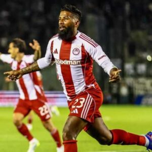 Παναθηναϊκός – Ολυμπιακός 0-2: Ζωντανός στο κυνήγι της ΑΕΚ με εύκολο διπλό στη Λεωφόρο