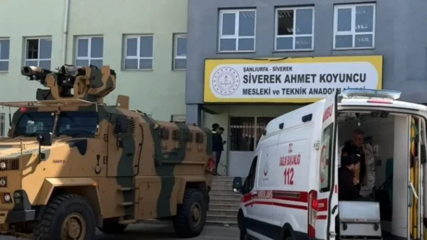 Ένοπλη επίθεση σε λύκειο στην Τουρκία: Τουλάχιστον 16 τραυματίες, αυτοκτόνησε ο δράστης – Βίντεο