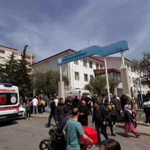 Τουρκία: Νέα ένοπλη επίθεση σε σχολείο με 4 νεκρούς και 20 τραυματίες – Μαθητής ο δράστης, αυτοκτόνησε (εικόνες&βίντεο)