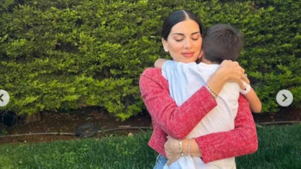 Σταματίνα Τσιμτσιλή: Η τρυφερή ανάρτηση για τον γιο της – «Ήρθες και φώτισες τις ζωές μας»