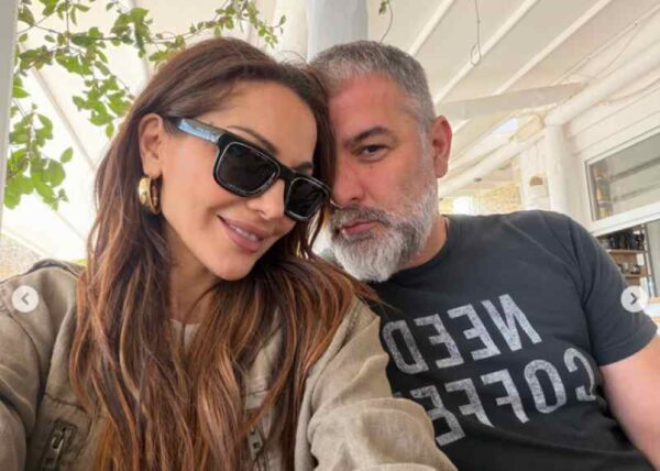 Δέσποινα Βανδή – Βασίλης Μπισμπίκης: Φωτογραφίες από τις διακοπές τους στην Κρήτη