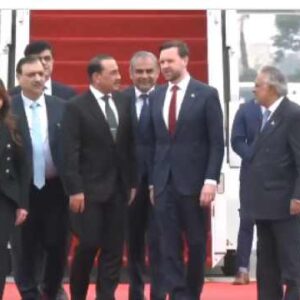 Το απόγευμα οι διαπραγματεύσεις ΗΠΑ – Ιραν στο Ισλαμαμπάντ – «Υπάρχουν καλές προθέσεις αλλά δεν εμπιστεύομαστε τις ΗΠΑ» λέει το Ιράν