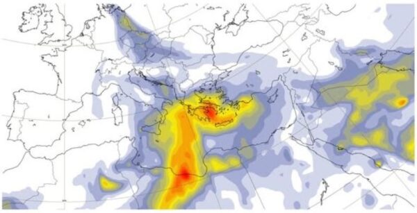 Καιρός – Τσατραφύλλιας: Με σκόνη, νοτιάδες και λασποψιχάλες η επιστροφή των εκδρομέων του Πάσχα, μέχρι 25 βαθμούς η θερμοκρασία