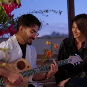 «Η ζωή σου όλη»: Η Χριστίνα Βίδου συναντά τον Papazó