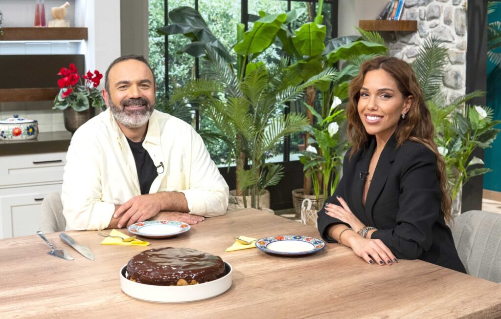 ΕΡΤ1: «ΠΟΠ Μαγειρική» με τον Ανδρέα Λαγό – Καλεσμένοι οι Παναγιώτης Λάλεζας, Έλενα Παπαπαναγιώτου, Λάζος Μαντικός, Ζώγια Σεβαστιανού, Αντώνης Μυλωνάκης