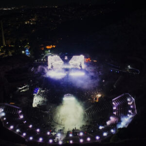 Οι Adriatique έφεραν ένα μουσικό experience χωρίς προηγούμενο στην Αθήνα– Live visuals, χορός και δυνατά beats από την Allwyn
