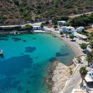 Happy Traveller στο Αγαθονήσι  Σάββατο 30 Μαΐου στις 16.50, στον ΣΚΑΪ